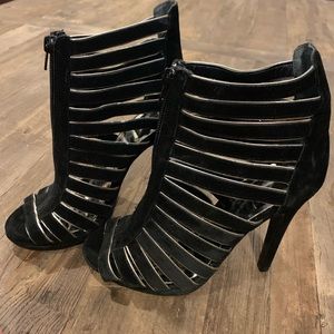 DOLCE VITA Black/Silver Ankle Front Zip Booties